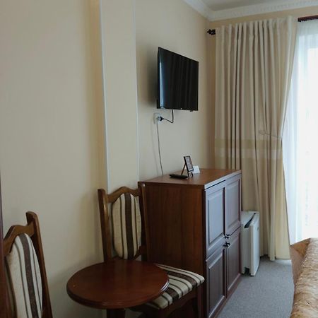 Hotel Three Korony Skhidnytsia المظهر الخارجي الصورة