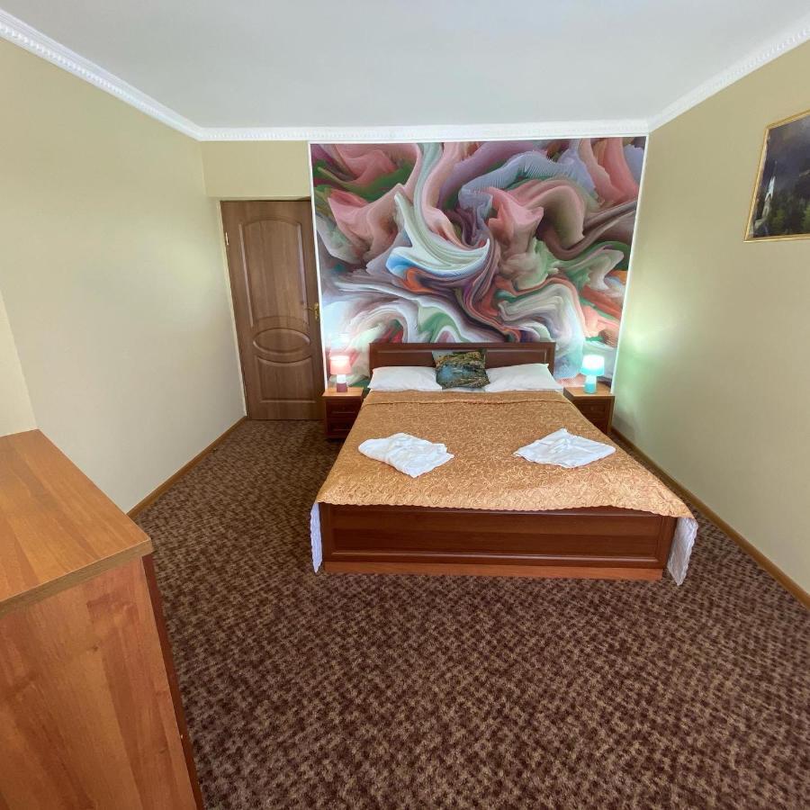 Hotel Three Korony Skhidnytsia المظهر الخارجي الصورة