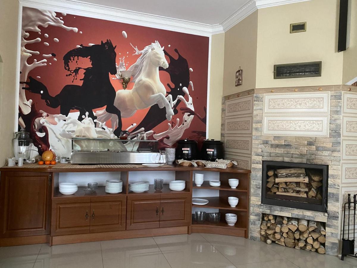 Hotel Three Korony Skhidnytsia المظهر الخارجي الصورة