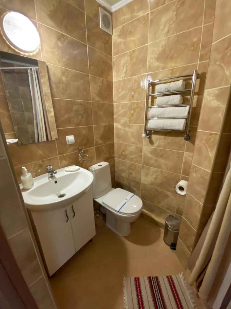 Hotel Three Korony Skhidnytsia المظهر الخارجي الصورة