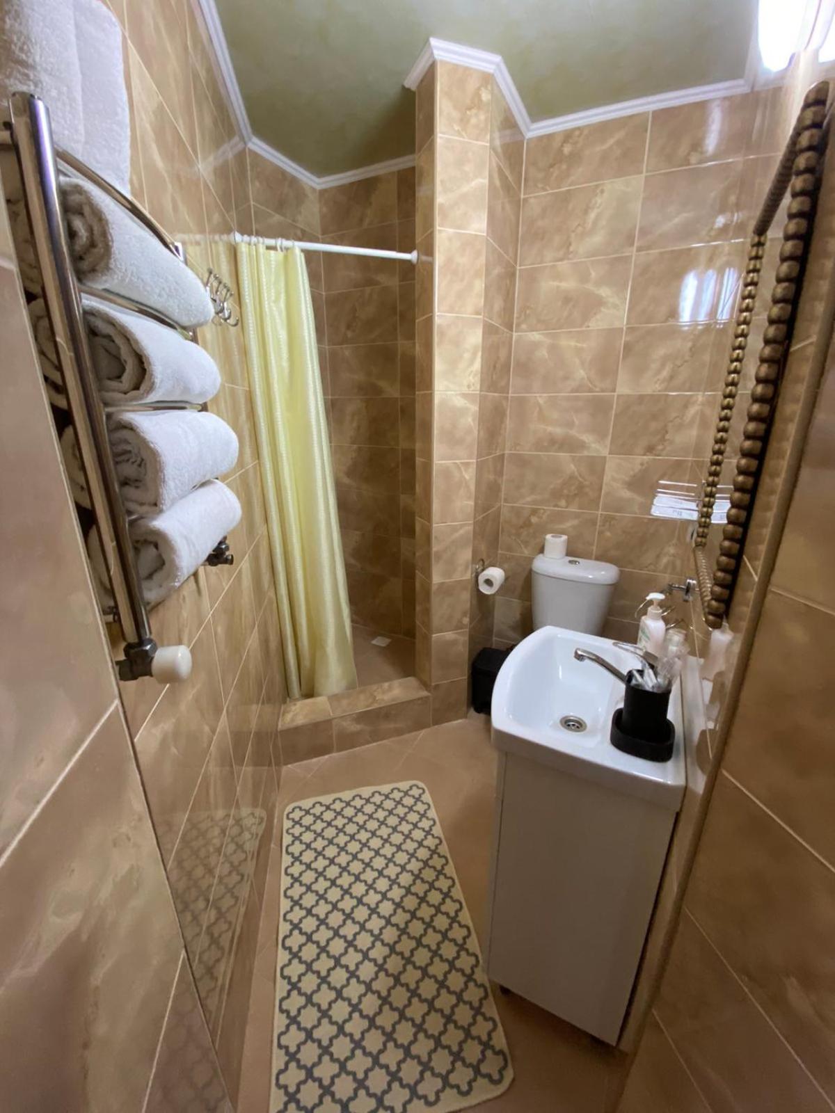 Hotel Three Korony Skhidnytsia المظهر الخارجي الصورة