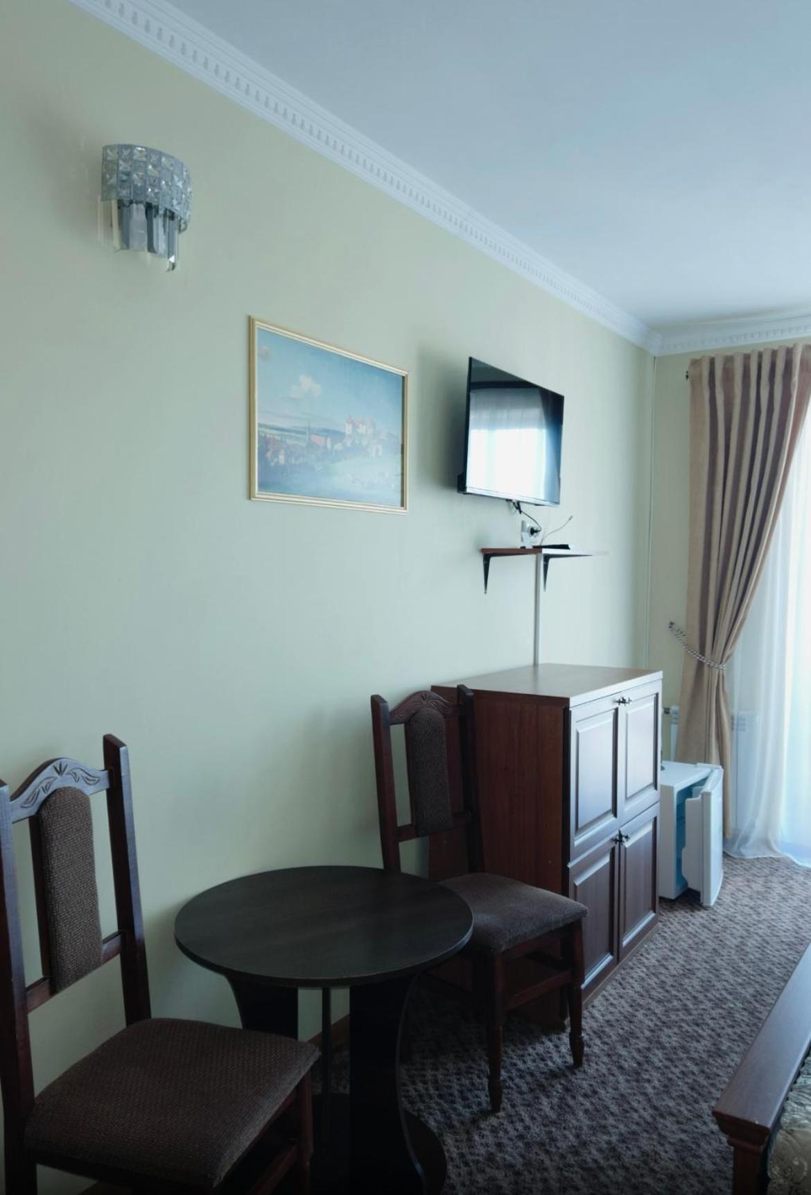 Hotel Three Korony Skhidnytsia المظهر الخارجي الصورة